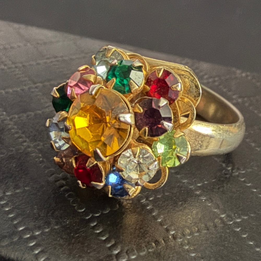 Vintage JUDY LEE Rhinestone Ring Rainbow Gold Tone Cocktail Size 7 Pride